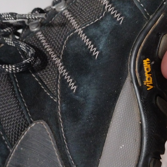 Dansko dark blue suede and gray mesh hiking boots. Waterproof. Size 9.5 - Picture 4 of 12